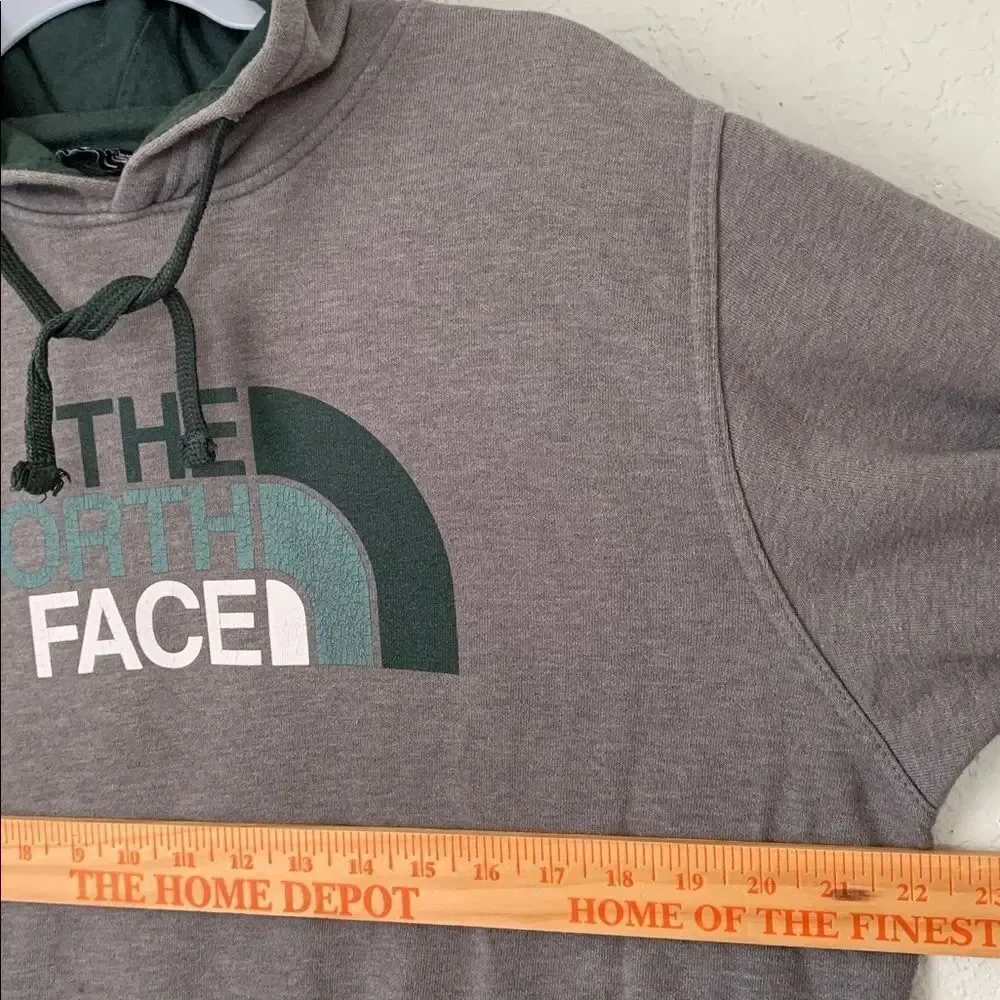 The North Face Men's Gray Hoodie Pockets Size M